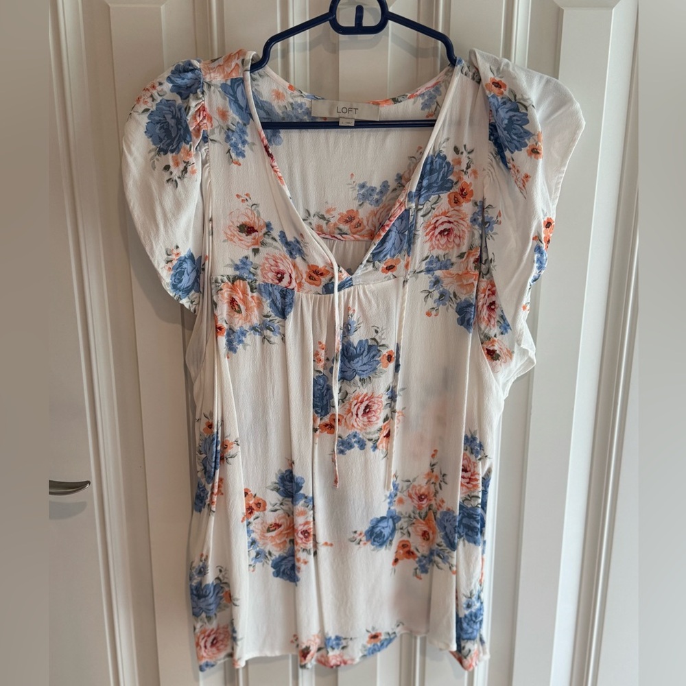 LOFT Flutter Sleeve Blouse